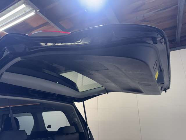 �y�o�b�N�h�A�z�傫���J���o�b�N�h�A�ŉו��̐ςݍ~�낵�����₷���݌v�B�J�������L���A����g�����烌�W���[�܂ŕ֗��ł��B