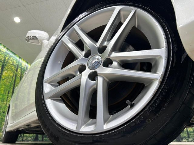 �y����18�C���`�A���~�z�C�[���z�O�ςɃ}�b�`���������A���~�z�C�[���𑕒����Ă���܂��B�e��ЊO�A���~�z�C�[����A�X�^�b�h���X�^�C�����戵�����Ă���܂��B���񂲑��k����������