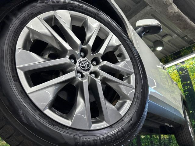 �y����19�C���`�A���~�z�C�[���z�O�ςɃ}�b�`���������A���~�z�C�[���𑕒����Ă���܂��B�e��ЊO�A���~�z�C�[����A�X�^�b�h���X�^�C�����戵�����Ă���܂��B���񂲑��k����������