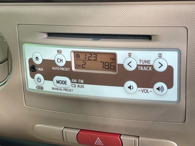 お好きな音楽を車内でお楽しみいただけます♪スピーカー交換・ウーハー追加などの音質向上や、最新ナビ・後席モニター等の取り付けも是非ご相談ください!