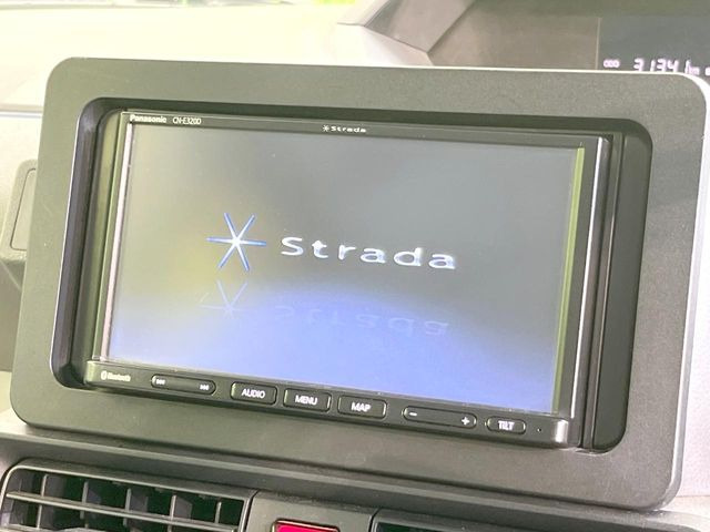 【ナビゲーション】使いやすいナビで目的地までしっかり案内してくれます。各種オーディオ再生機能も充実しており、お車の運転がさらに楽しくなります!!