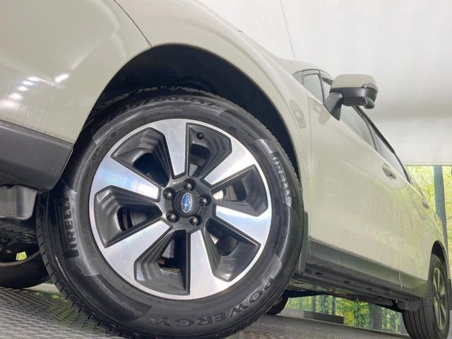 �y�����A���~�z�C�[���z�O�ςɃ}�b�`���������A���~�z�C�[���𑕒����Ă���܂��B�e��ЊO�A���~�z�C�[����A�X�^�b�h���X�^�C�����戵�����Ă���܂��B���񂲑��k����������
