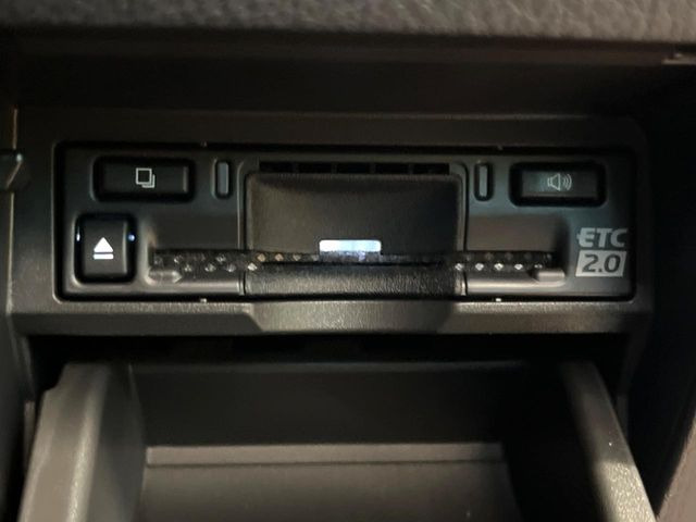 【ETC】高速道路の料金所をストレスなく通過!話題のスポットやサービスエリアに多い「スマートIC」利用時は必須のアイテムです。当店でセットアップを実施、ご納車当日からすぐにご利用いただけます!