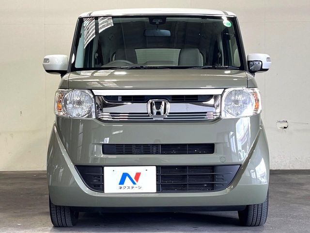 弊社では、全車『修復歴なし』のお車のみ取り扱っております。専任バイヤーによる厳選した仕入れの後、入庫後の車両チェックを行い、ネクステージが認定した高品質な中古車をご提供しております。