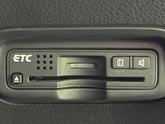【ETC】高速道路の料金所をストレスなく通過!話題のスポットやサービスエリアに多い「スマートIC」利用時は必須のアイテムです。当店でセットアップを実施、ご納車当日からすぐにご利用いただけます!