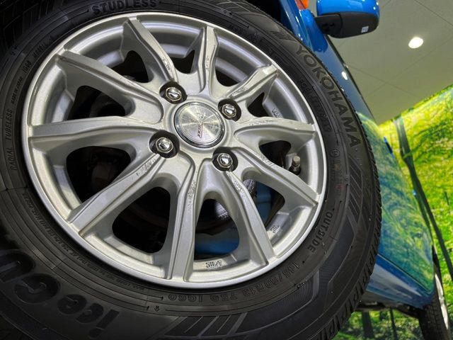 �y13�C���`�A���~�z�C�[���z�O�ςɃ}�b�`�����A���~�z�C�[���𑕒����Ă���܂��B�e��A���~�z�C�[����A�X�^�b�h���X�^�C�����戵�����Ă���܂��B���񂲑��k����������
