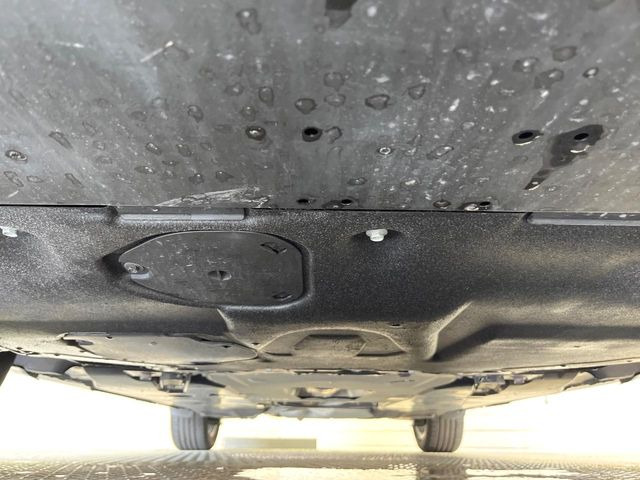 下回りがきれいなうちに、防錆加工の施工がオススメ。降雪地域はもちろん、沿岸部にお住いの方や、趣味でマリン・ウィンタースポーツをされる方にご好評いただいております。