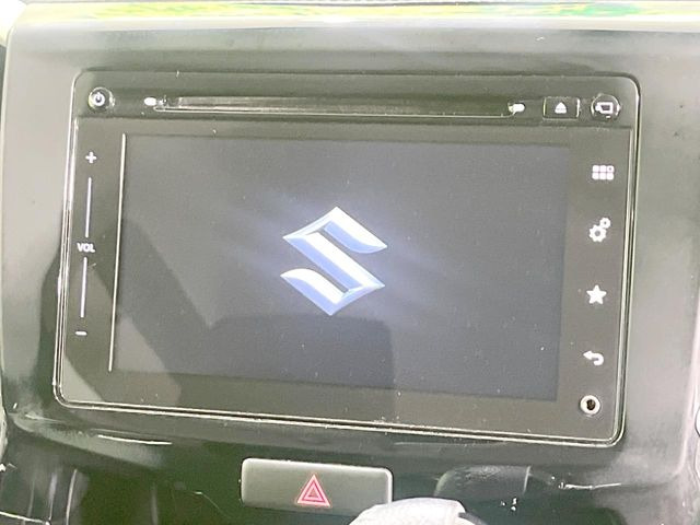 【ディスプレイオーディオ】お持ちのスマホやMP3プレイヤーとの無線接続で音楽再生が可能!コードで繋ぐわずらわしさも無く、手軽にお気に入りの音楽を楽しめます。