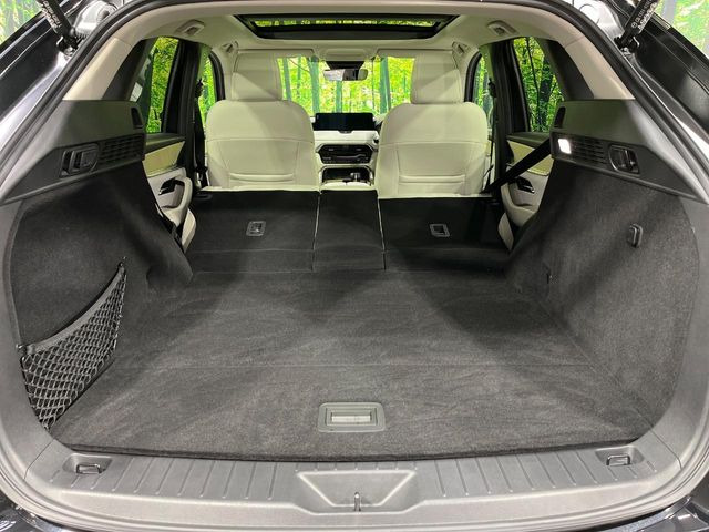 【パワーバックドア】スマートキーや運転席のボタンを押すだけでリアゲートが自動で開閉します!荷物を持っている時や、高い位置にあるバックドアを閉める際に便利な機能です♪