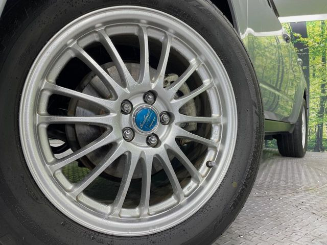 �y17�C���`�A���~�z�C�[���z�O�ςɃ}�b�`�����A���~�z�C�[���𑕒����Ă���܂��B�e��A���~�z�C�[����A�X�^�b�h���X�^�C�����戵�����Ă���܂��B���񂲑��k����������
