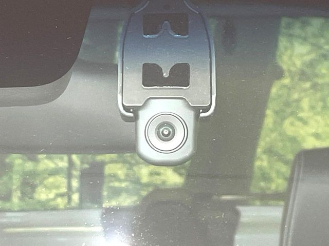 【ドライブレコーダー】ドライブレコーダー装備!走行中はもちろん、あおり運転や事故に遭遇した際、映像で記録し、万一のリスクに備えます。※記録用SDカードはお客様ご自身でご準備いただく必要があります。