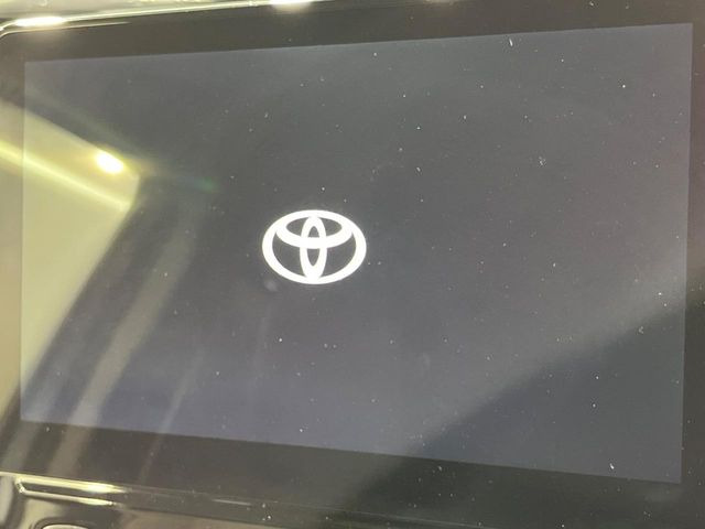 【10.5インチ ディスプレイオーディオ】大画面のディスプレイはAppleCarPlayやAndroidAutoが利用可能。大きな画面でスマホナビアプリ等が利用いただけます♪