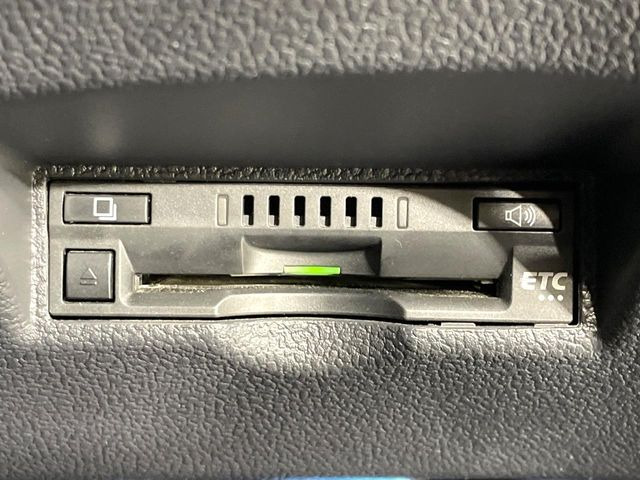 【ETC】高速道路の料金所をストレスなく通過!話題のスポットやサービスエリアに多い「スマートIC」利用時は必須のアイテムです。当店でセットアップを実施、ご納車当日からすぐにご利用いただけます!