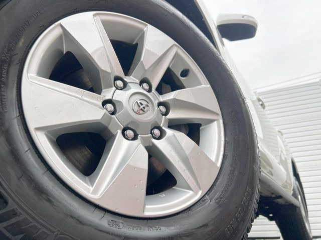 �y����17�C���`�A���~�z�C�[���z�O�ςɃ}�b�`���������A���~�z�C�[���𑕒����Ă���܂��B�e��ЊO�A���~�z�C�[����A�X�^�b�h���X�^�C�����戵�����Ă���܂��B���񂲑��k����������
