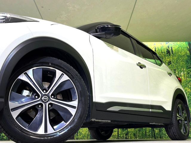 �y����17�C���`�A���~�z�C�[���z�O�ςɃ}�b�`���������A���~�z�C�[���𑕒����Ă���܂��B�e��ЊO�A���~�z�C�[����A�X�^�b�h���X�^�C�����戵�����Ă���܂��B���񂲑��k����������