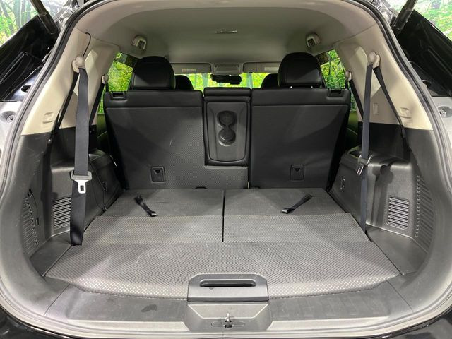 【パワーバックドア】スマートキーや運転席のボタンを押すだけでリアゲートが自動で開閉します!荷物を持っている時や、高い位置にあるバックドアを閉める際に便利な機能です♪