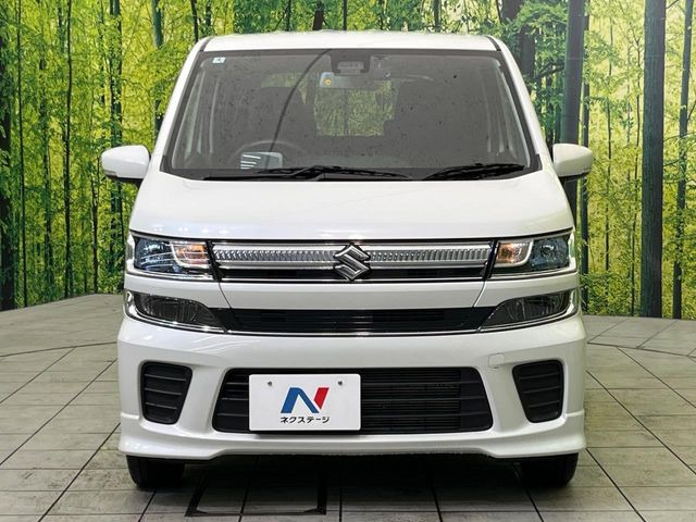 弊社では、全車『修復歴なし』のお車のみ取り扱っております。専任バイヤーによる厳選した仕入れの後、入庫後の車両チェックを行い、ネクステージが認定した高品質な中古車をご提供しております。