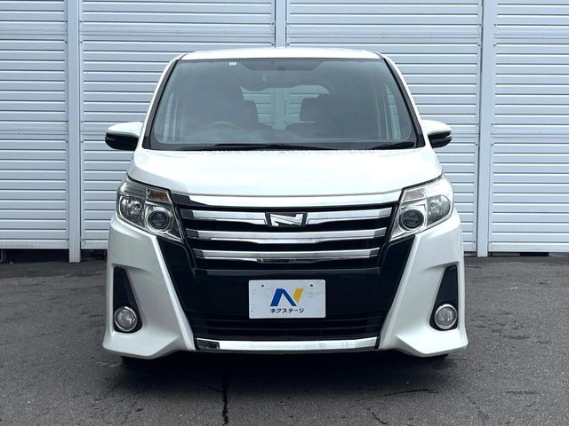 弊社では、全車『修復歴なし』のお車のみ取り扱っております。専任バイヤーによる厳選した仕入れの後、入庫後の車両チェックを行い、ネクステージが認定した高品質な中古車をご提供しております。