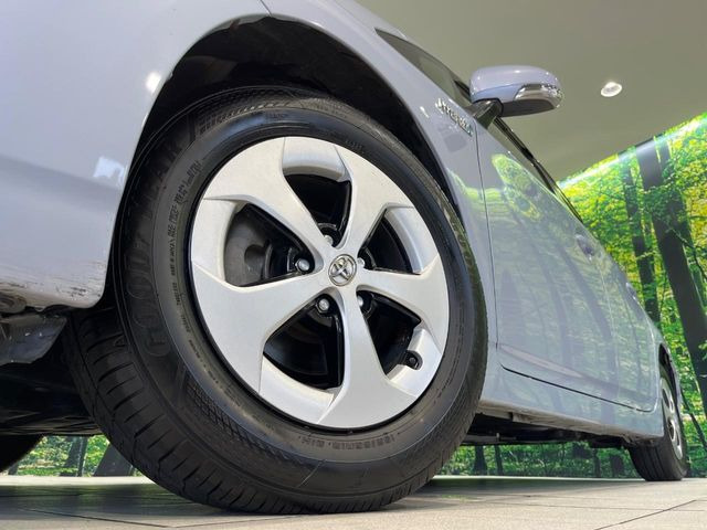 �y����15�C���`�A���~�z�C�[���z�O�ςɃ}�b�`���������A���~�z�C�[���𑕒����Ă���܂��B�e��ЊO�A���~�z�C�[����A�X�^�b�h���X�^�C�����戵�����Ă���܂��B���񂲑��k����������