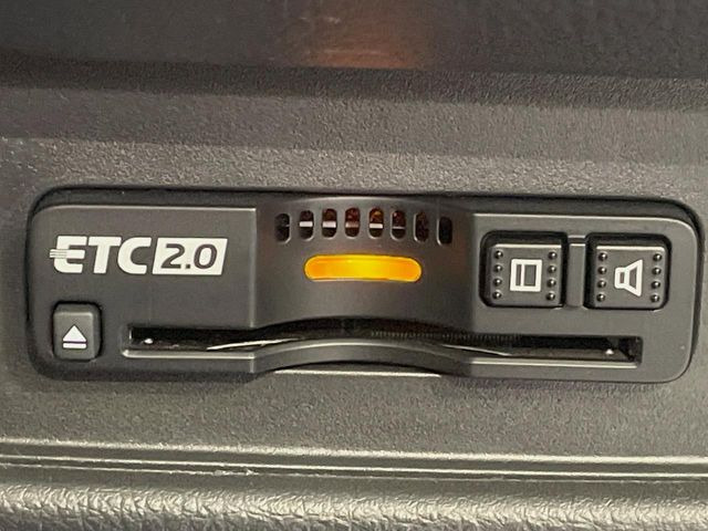 【ETC】高速道路の料金所をストレスなく通過!話題のスポットやサービスエリアに多い「スマートIC」利用時は必須のアイテムです。当店でセットアップを実施、ご納車当日からすぐにご利用いただけます!