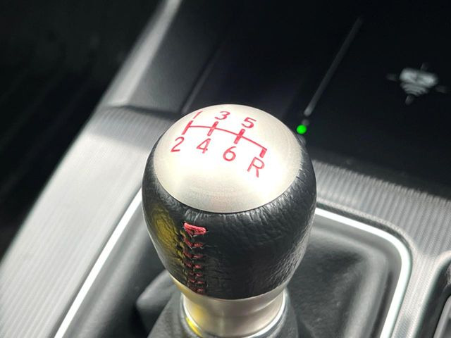 【6速MT】走りの6速MT!!スポーティーな走行をお楽しみいただけます♪