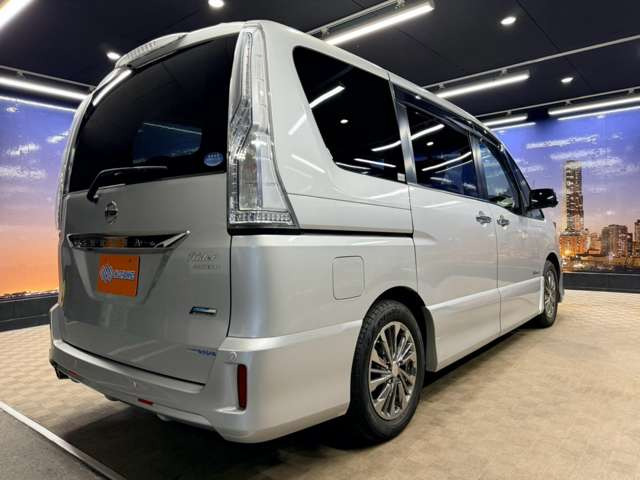 全国登録納車可能です☆ご自宅や勤務先などの指定先までまでお運びしますので遠方の方でも安心。