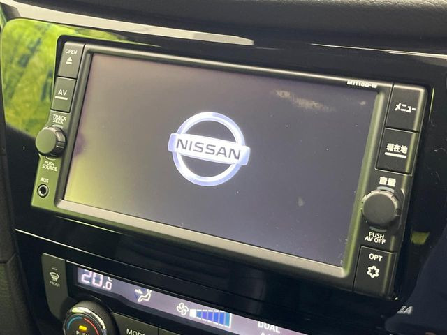【純正ナビ】人気の純正ナビを装備。オーディオ機能も充実しており、Bluetooth接続すればお持ちのスマホやMP3プレイヤーの音楽を再生可能!毎日の運転がさらに楽しくなります!!