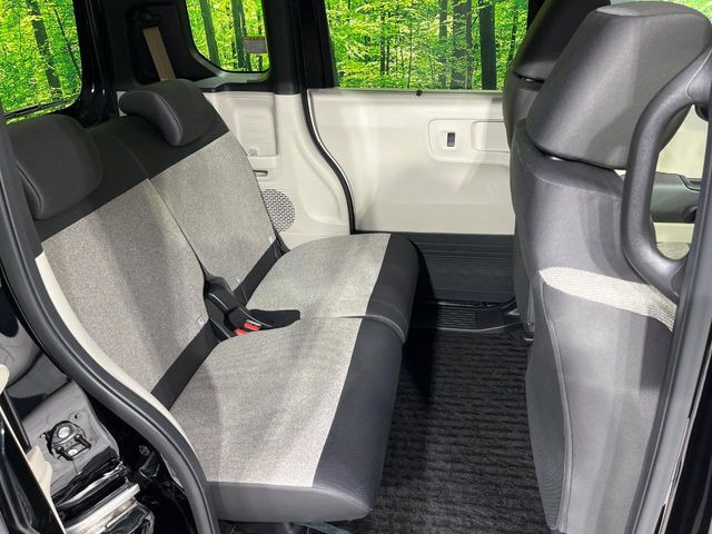 【パワースライドドア】スマートキーや運転席のスイッチでスライドドアの開閉が可能♪電動だから力を入れてドアを開ける必要が無く、小さいお子様でも、重い荷物を持っている時もラクに開け閉めできます♪