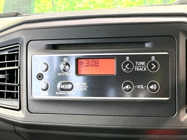お好きな音楽を車内でお楽しみいただけます♪スピーカー交換・ウーハー追加などの音質向上や、最新ナビ・後席モニター等の取り付けも是非ご相談ください!