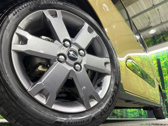 �y����15�C���`�A���~�z�C�[���z�O�ςɃ}�b�`���������A���~�z�C�[���𑕒����Ă���܂��B�e��ЊO�A���~�z�C�[����A�X�^�b�h���X�^�C�����戵�����Ă���܂��B���񂲑��k����������