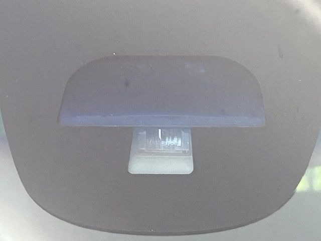 【シティブレーキアクティブシステム】低速走行中に前方の車両等を認識し、衝突しそうな時は警報とブレーキで衝突回避と被害軽減をアシスト。より安全にドライブをお楽しみいただけます。
