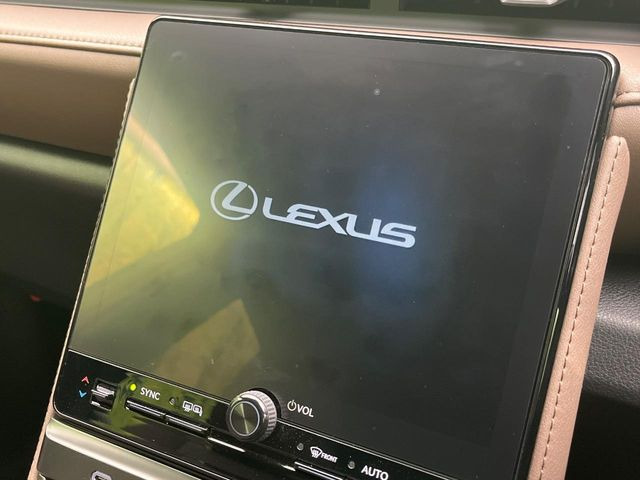 【9.8インチ ディスプレイオーディオ】大画面のディスプレイはAppleCarPlayやAndroidAutoが利用可能。大きな画面でスマホナビアプリ等が利用いただけます♪