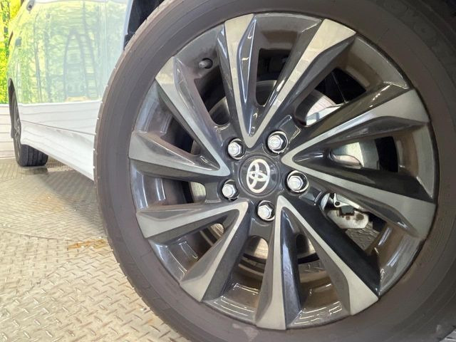 �y����17�C���`�A���~�z�C�[���z�O�ςɃ}�b�`���������A���~�z�C�[���𑕒����Ă���܂��B�e��ЊO�A���~�z�C�[����A�X�^�b�h���X�^�C�����戵�����Ă���܂��B���񂲑��k����������