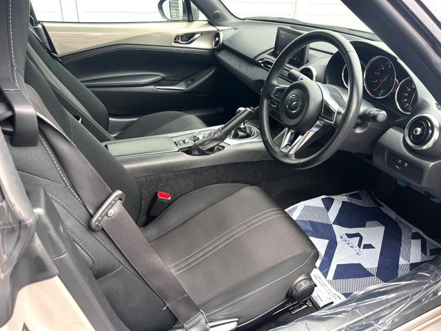 ドライバーによって運転しやすいポジションは異なり、あの車はどうなのか不安なこともありますよね。気になるお車は店頭で乗り込んでご確認いただけます♪