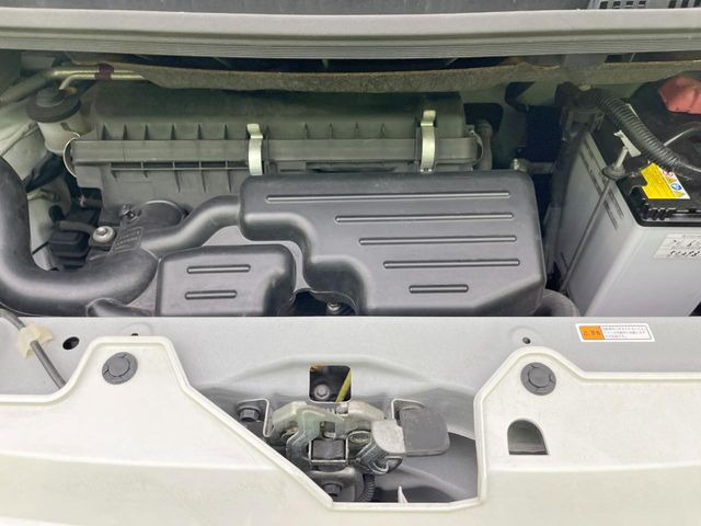 親切・丁寧な専門メカニックスタッフが応対!・車検・点検整備・事故等の修理などアフターサービスも安心。お車のカスタマイズもネクステージのサービススタッフまでご相談ください!