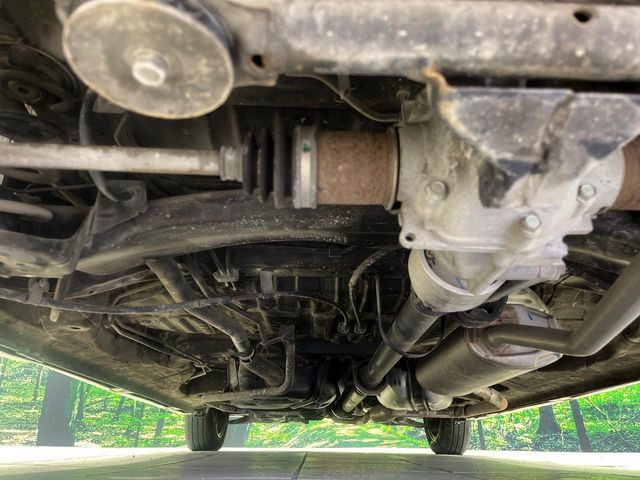 下回りがきれいなうちに、防錆加工の施工がオススメ。降雪地域はもちろん、沿岸部にお住いの方や、趣味でマリン・ウィンタースポーツをされる方にご好評いただいております。