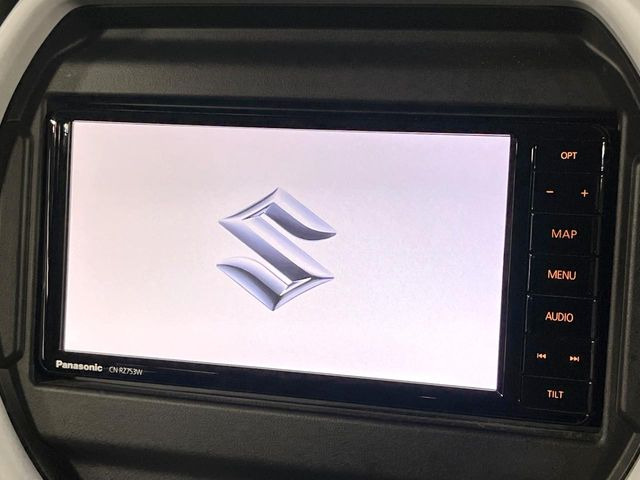 【純正ナビ】人気の純正ナビを装備。オーディオ機能も充実しており、Bluetooth接続すればお持ちのスマホやMP3プレイヤーの音楽を再生可能!毎日の運転がさらに楽しくなります!!