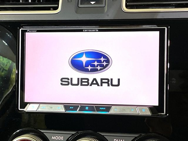 【純正ナビ】人気の純正ナビを装備。オーディオ機能も充実しており、Bluetooth接続すればお持ちのスマホやMP3プレイヤーの音楽を再生可能!毎日の運転がさらに楽しくなります!!