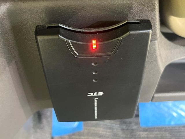 【ETC】高速道路の料金所をストレスなく通過!話題のスポットやサービスエリアに多い「スマートIC」利用時は必須のアイテムです。当店でセットアップを実施、ご納車当日からすぐにご利用いただけます!