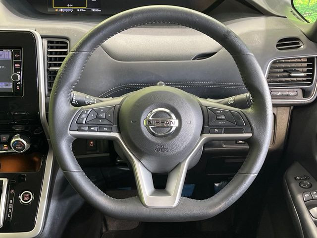 【ステアリングスイッチ】運転中、前方から目線をそらすことなく、オーディオ等の操作が可能な便利機能!安心&快適なドライブを演出してくれます♪
