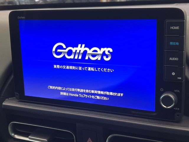 【9インチ純正ナビ】人気の純正ナビを装備しております。ナビの使いやすさはもちろん、オーディオ機能も充実!キャンプや旅行はもちろん、通勤や買い物など普段のドライブも楽しくなるはず♪
