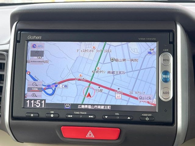 【純正ナビ】人気の純正ナビを装備しております。ナビの使いやすさはもちろん、オーディオ機能も充実!キャンプや旅行はもちろん、通勤や買い物など普段のドライブも楽しくなるはず♪
