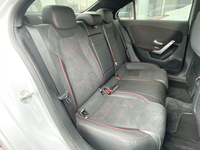 ���㕔���Ȃ��C�ɂȂ�悤�ȃL�Y�E�����ւ��蓙�A�傫�ȃ_���[�W�͂Ȃ��A�ǍD�ȏ�Ԃł��B