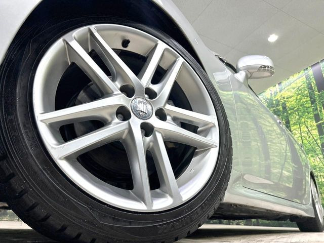 �y����18�C���`�A���~�z�C�[���z�O�ςɃ}�b�`���������A���~�z�C�[���𑕒����Ă���܂��B�e��ЊO�A���~�z�C�[����A�X�^�b�h���X�^�C�����戵�����Ă���܂��B���񂲑��k����������