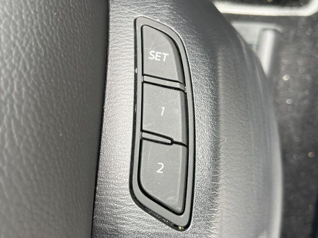 【メモリー機能付きパワーシート】ドライバーごとに設定したシート位置を記憶して、ボタン一つで切り替えできる便利な機能!運転する方が複数名いらっしゃるご家庭におすすめです♪