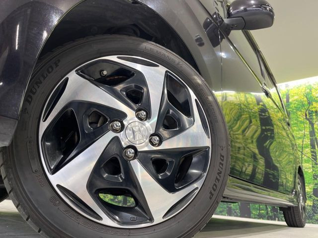 �y�O���[�h��p�����C���`�A���~�z�C�[���z�f�U�C�����̍�������15�A���~�z�C�[���𑕒����Ă���܂��B�e��ЊO�A���~�z�C�[����A�X�^�b�h���X�^�C�����戵�����Ă���܂��B���񂲑��k����������