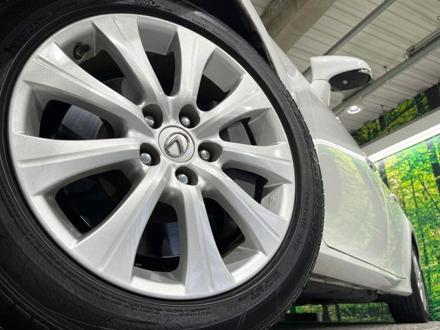 �y����17�C���`�A���~�z�C�[���z�O�ςɃ}�b�`���������A���~�z�C�[���𑕒����Ă���܂��B�e��ЊO�A���~�z�C�[����A�X�^�b�h���X�^�C�����戵�����Ă���܂��B���񂲑��k����������