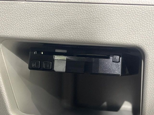 【ETC】高速道路の料金所をストレスなく通過!話題のスポットやサービスエリアに多い「スマートIC」利用時は必須のアイテムです。当店でセットアップを実施、ご納車当日からすぐにご利用いただけます!
