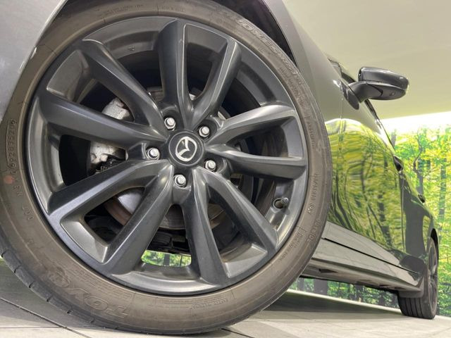 �y�����A���~�z�C�[���z�O�ςɃ}�b�`���������A���~�z�C�[���𑕒����Ă���܂��B�e��ЊO�A���~�z�C�[����A�X�^�b�h���X�^�C�����戵�����Ă���܂��B���񂲑��k����������