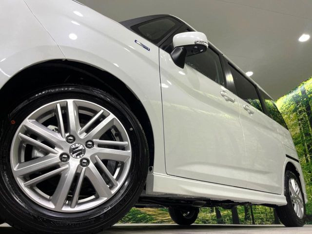 �y����15�C���`�A���~�z�C�[���z�O�ςɃ}�b�`���������A���~�z�C�[���𑕒����Ă���܂��B�e��ЊO�A���~�z�C�[����A�X�^�b�h���X�^�C�����戵�����Ă���܂��B���񂲑��k����������